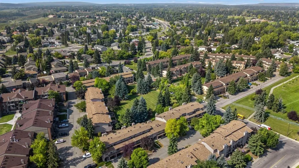 2 Canterbury Gardens SW