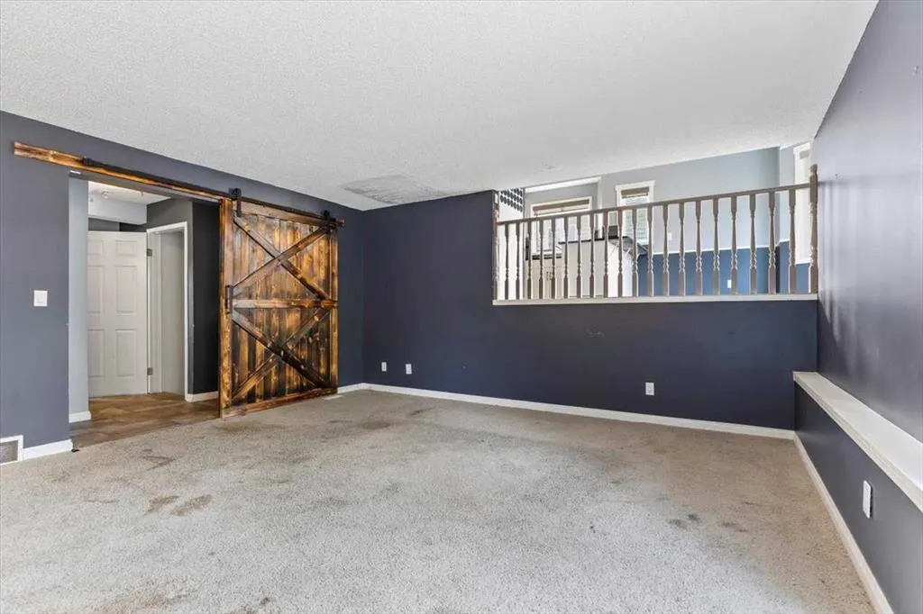 76 Millbank Close SW
