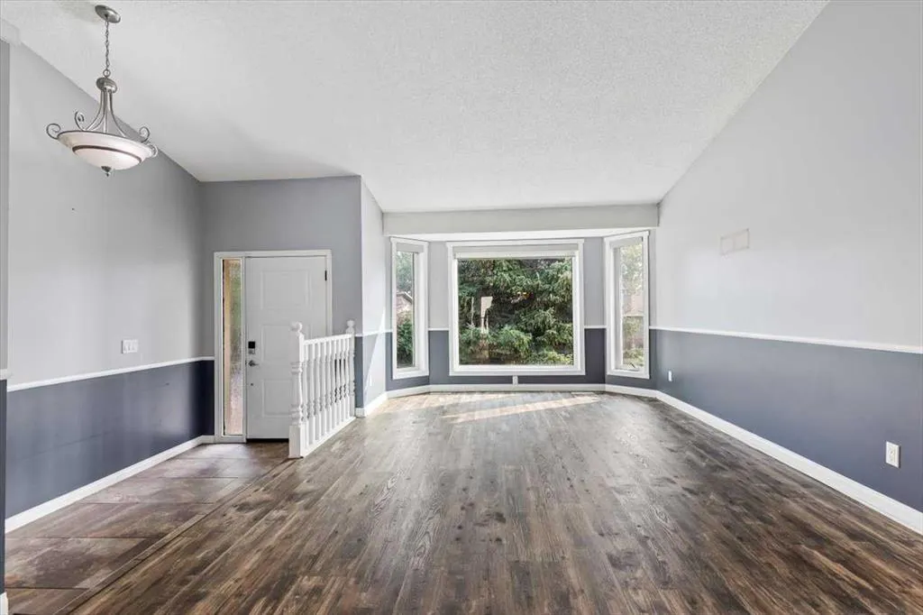 76 Millbank Close SW