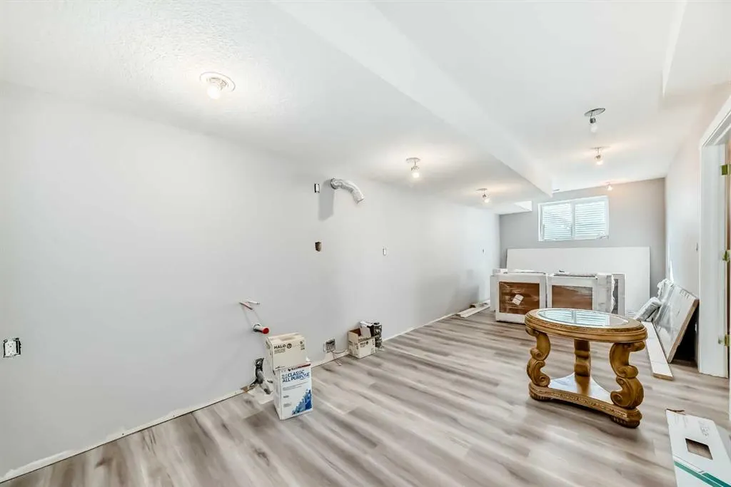 55 Baysprings Way SW