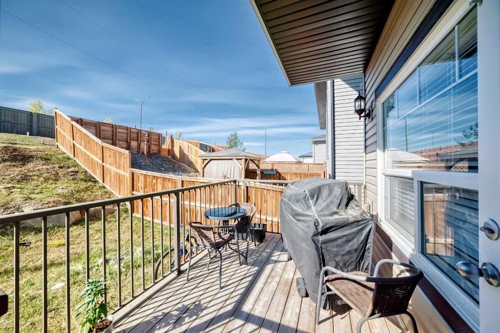 55 Baysprings Way SW