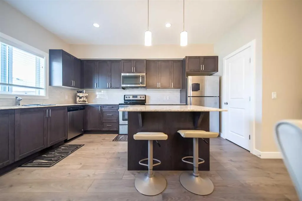 340 Midtown Gate SW