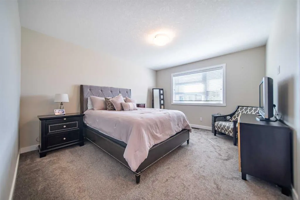 340 Midtown Gate SW