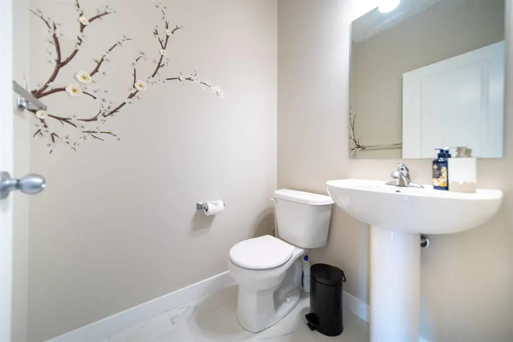 340 Midtown Gate SW