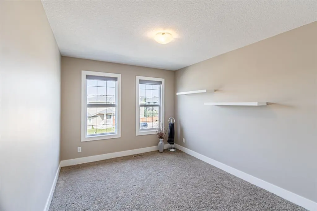 101 Evansfield Way NW