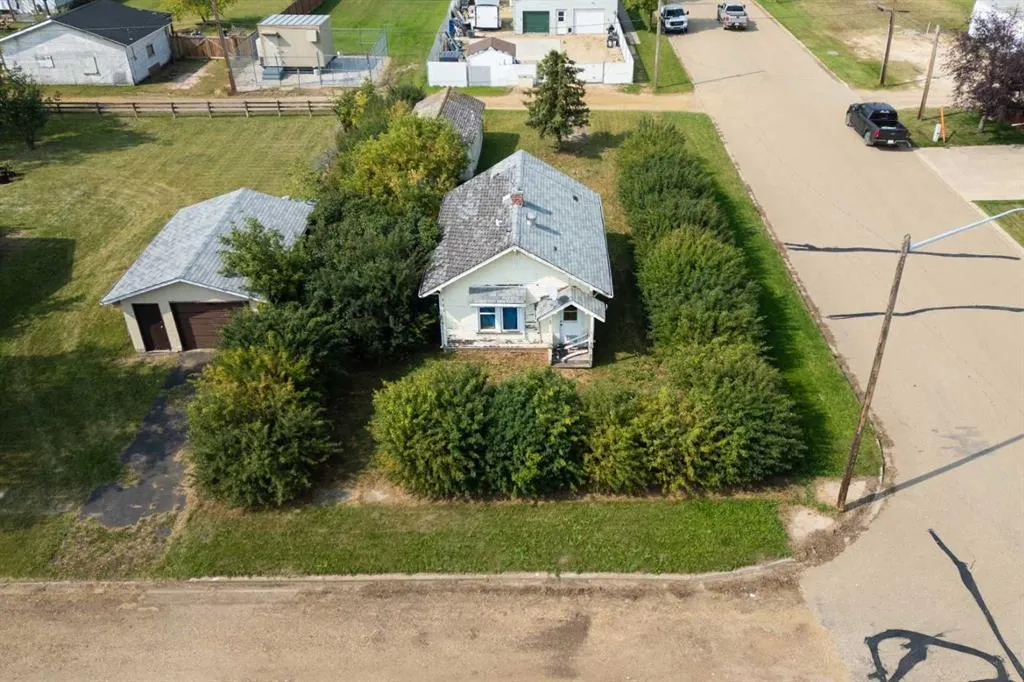 115 Niblock Street