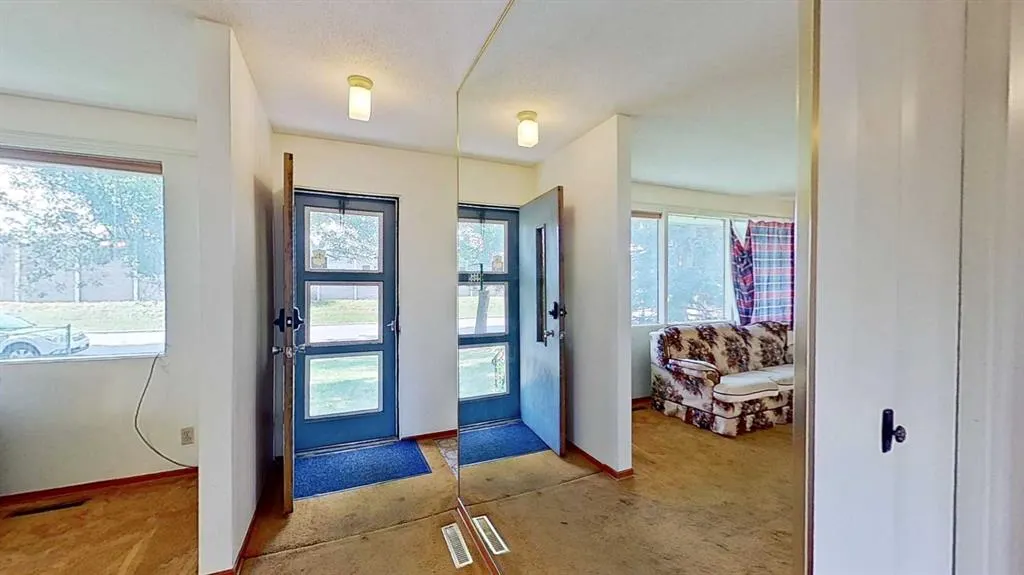 236 Westwood Drive SW