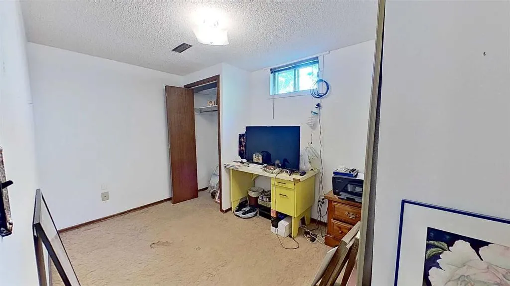 236 Westwood Drive SW