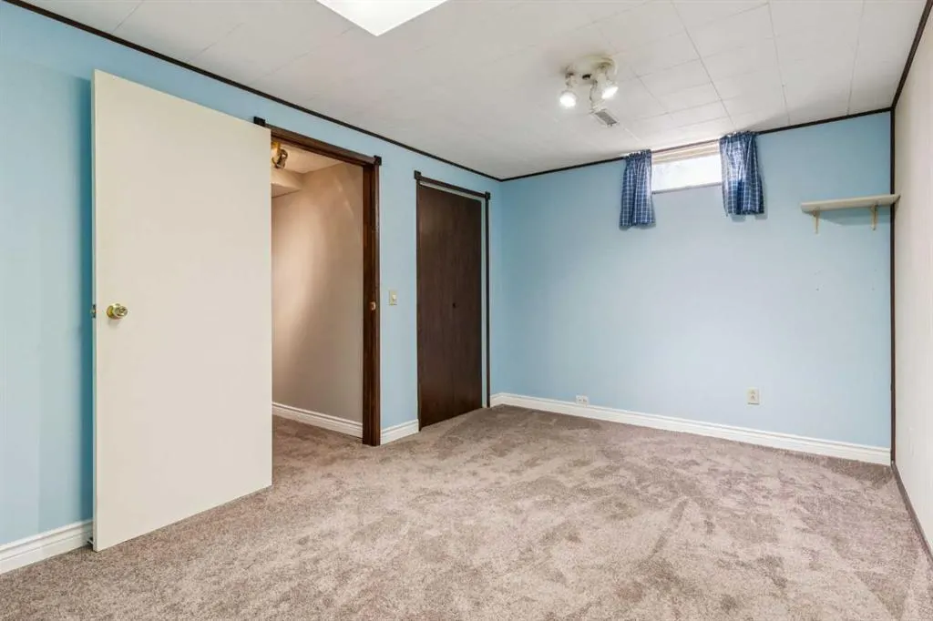 115 Whiteside Road NE