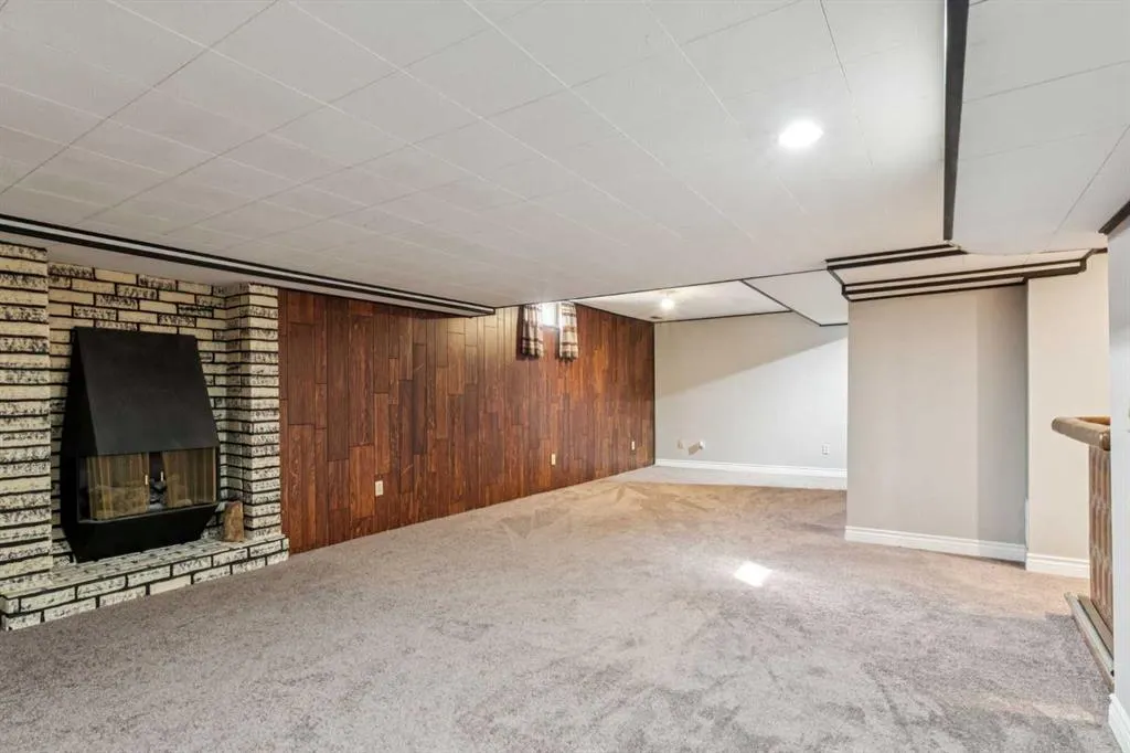 115 Whiteside Road NE