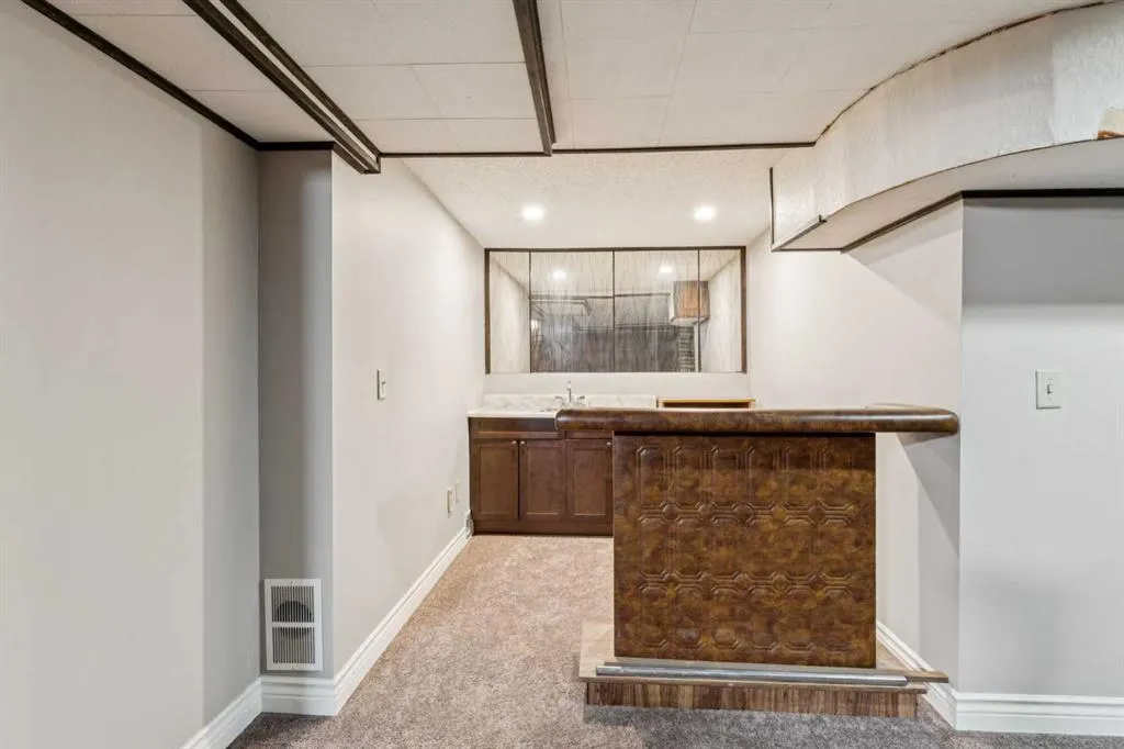 115 Whiteside Road NE