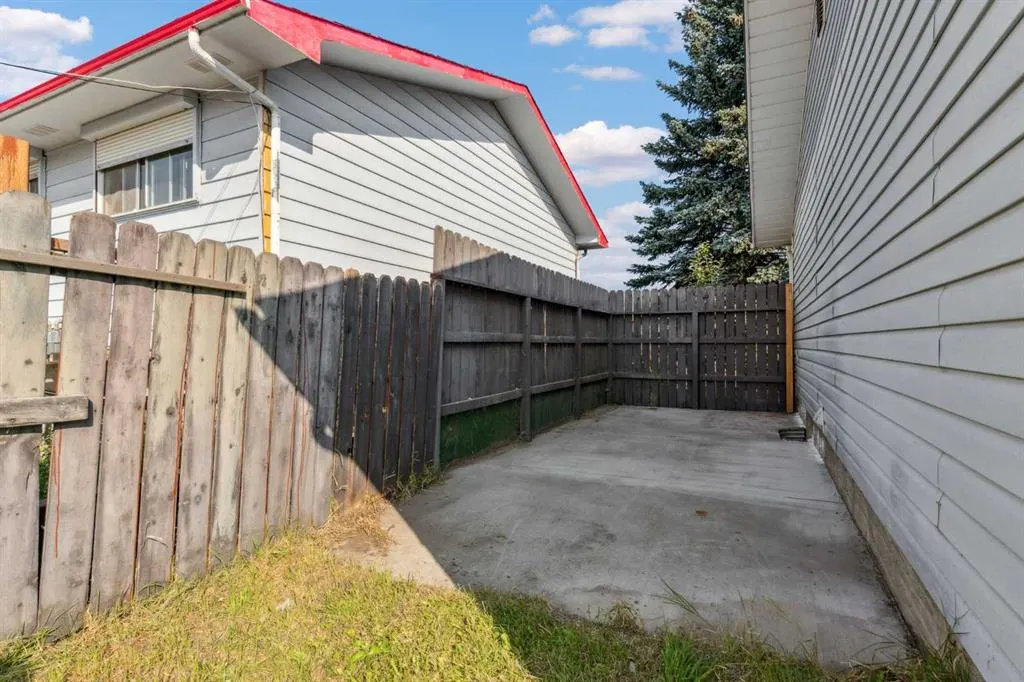 115 Whiteside Road NE
