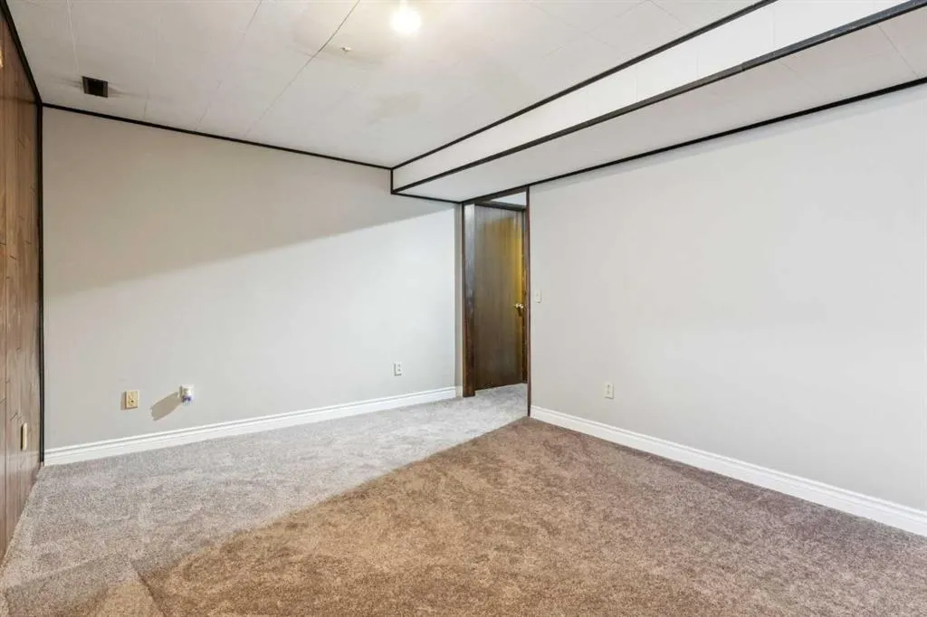115 Whiteside Road NE