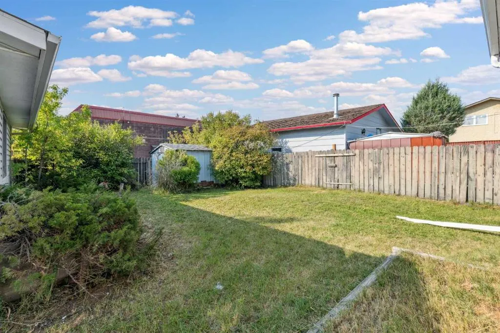 115 Whiteside Road NE