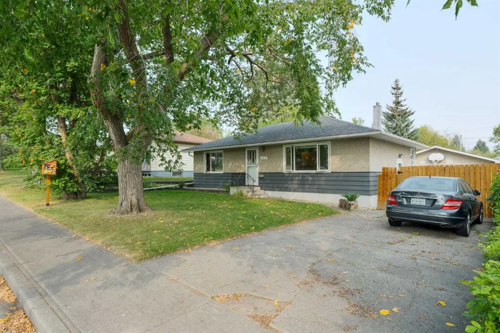 412 Tavender Road NW