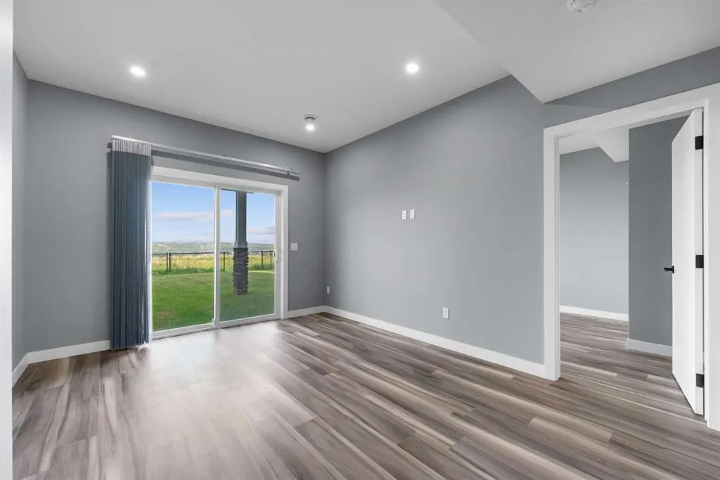 252 Walcrest View SE