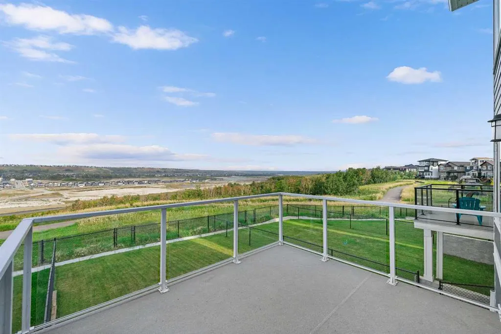 252 Walcrest View SE