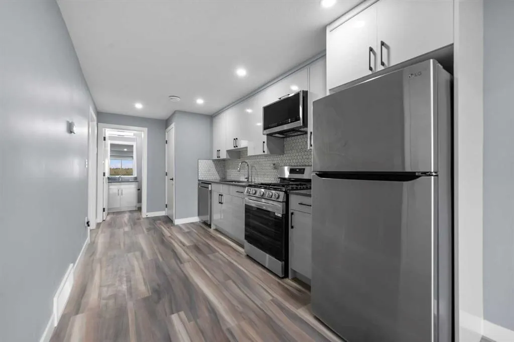 252 Walcrest View SE