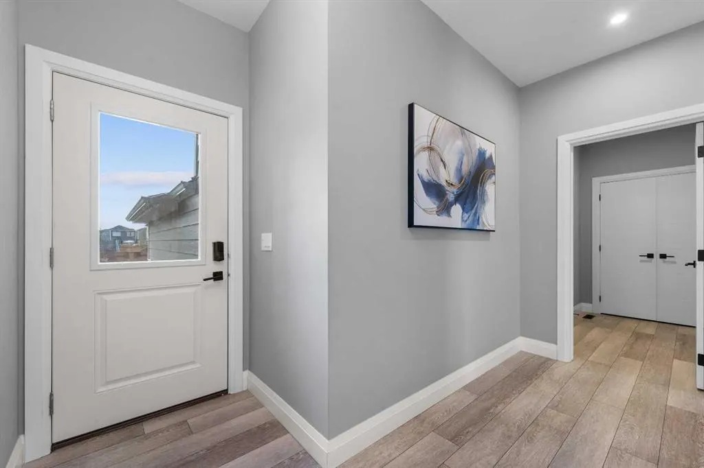 252 Walcrest View SE