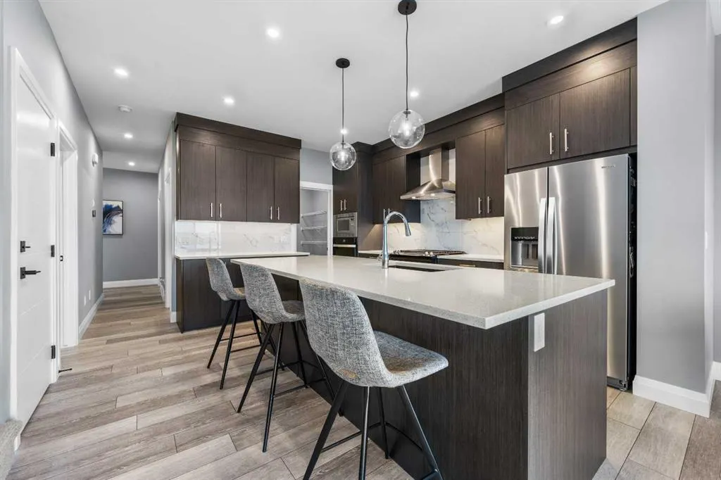 252 Walcrest View SE