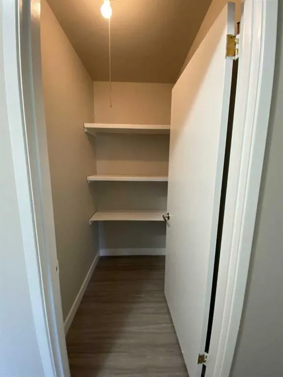 9807 108 Avenue, #204