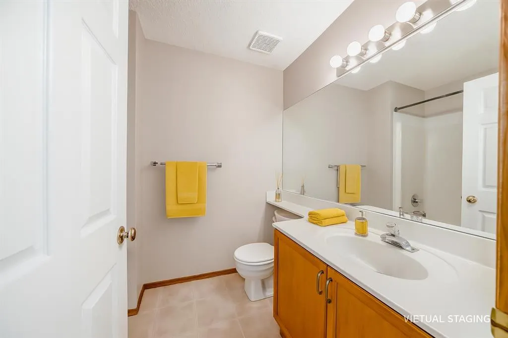 222 Rocky Ridge Court NW