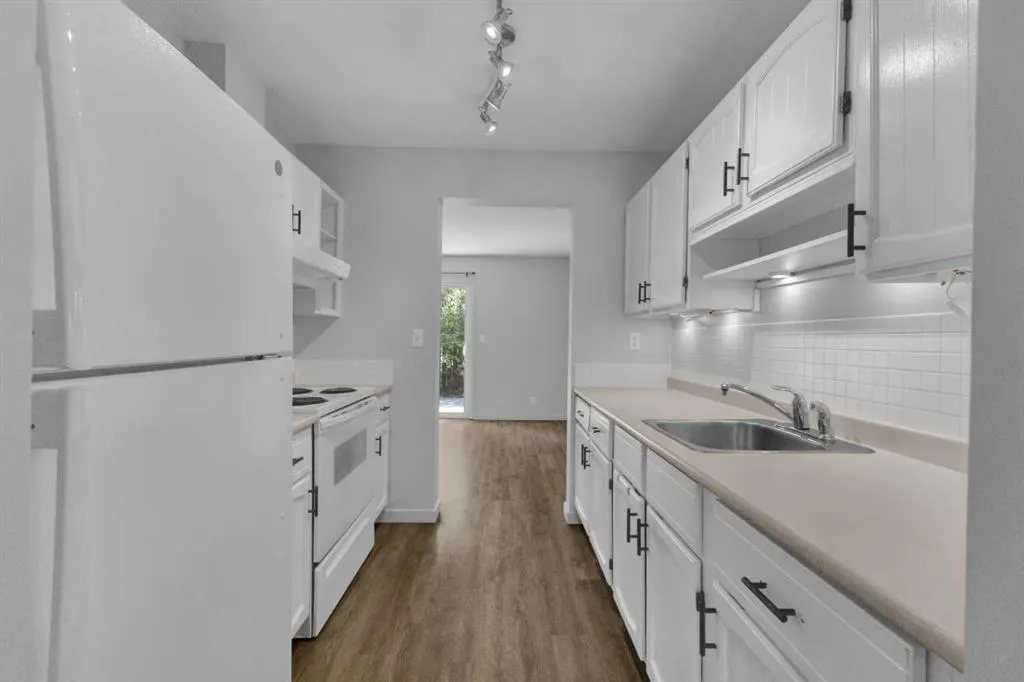5935 63 Street, #73