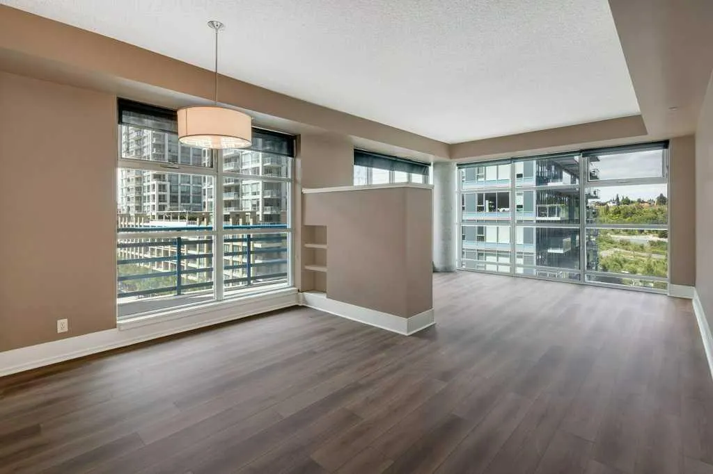 205 Riverfront Avenue SW, #701