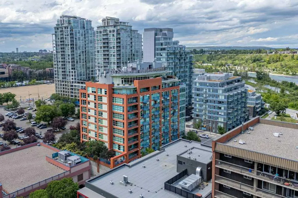 205 Riverfront Avenue SW, #701
