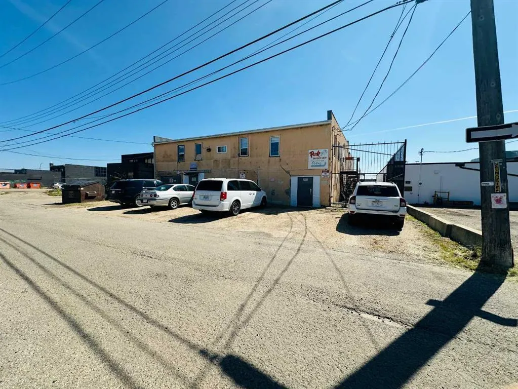 10124 100 Avenue