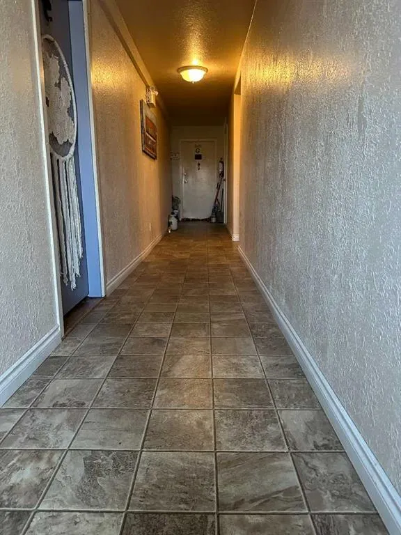 10124 100 Avenue