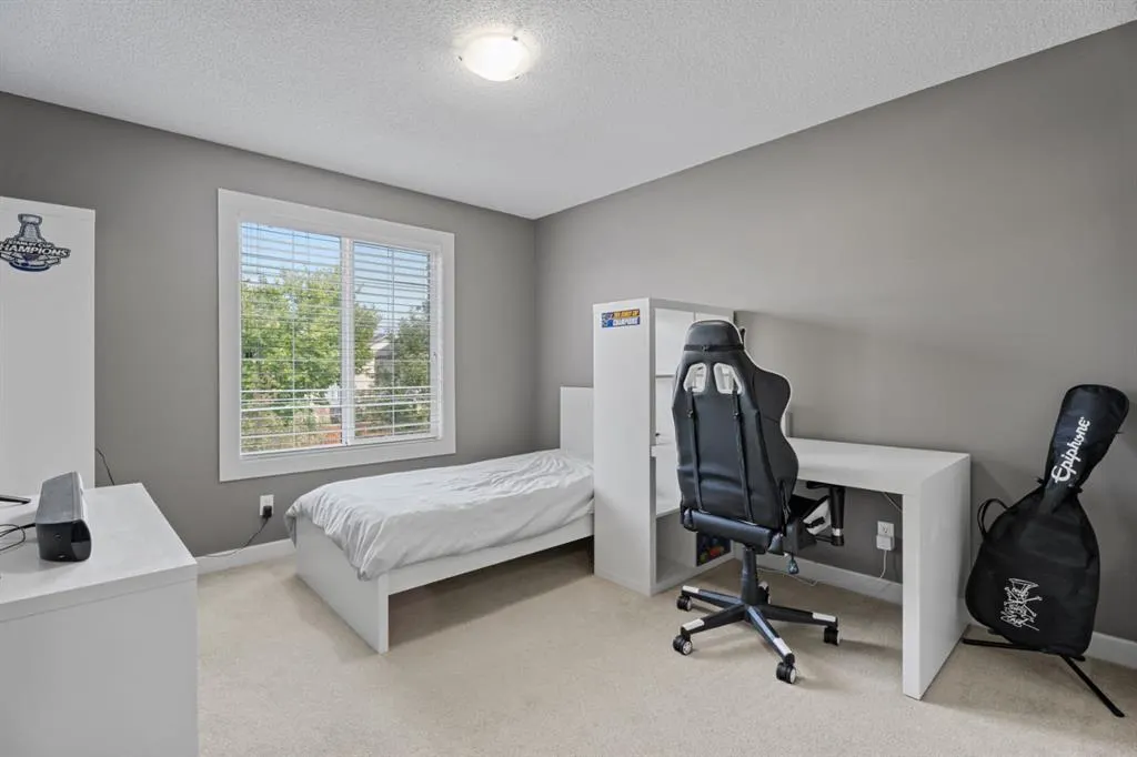 15 Drake Landing Drive