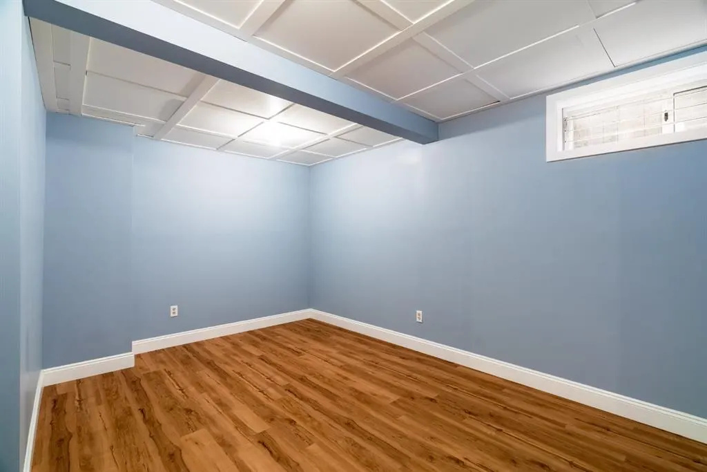 289 Ball Place