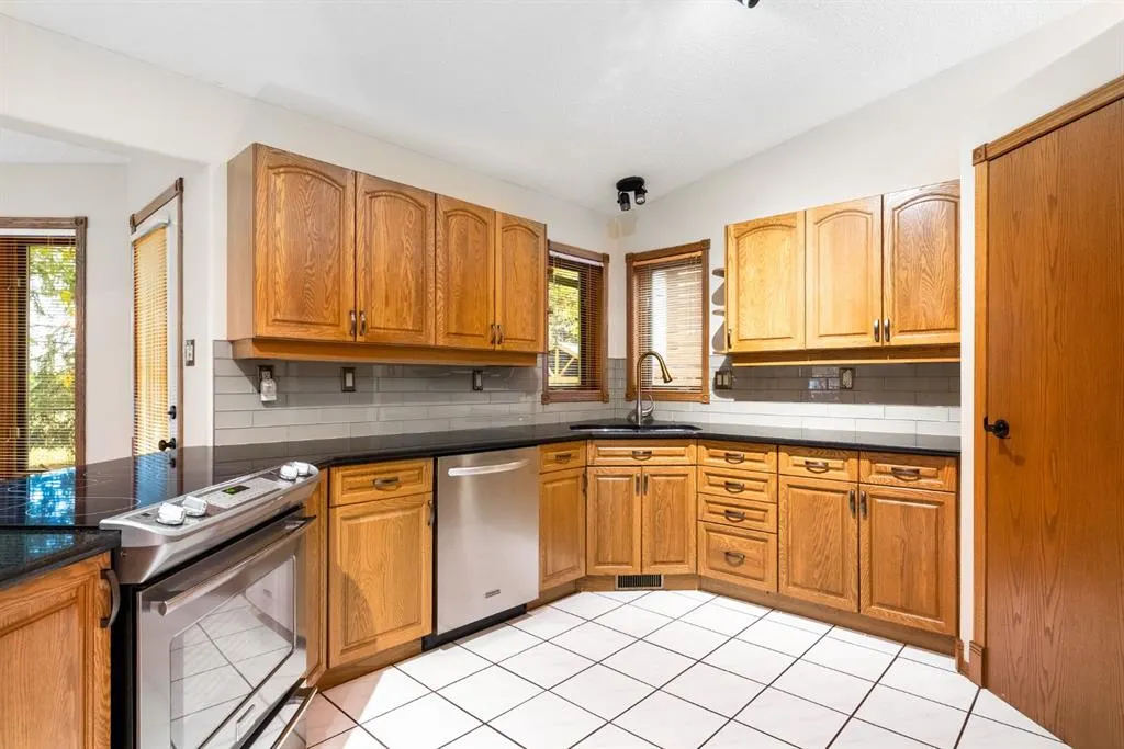 289 Ball Place