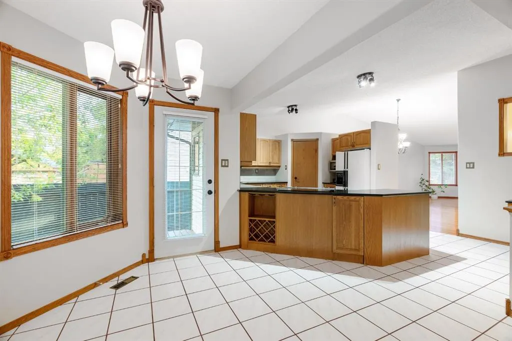 289 Ball Place