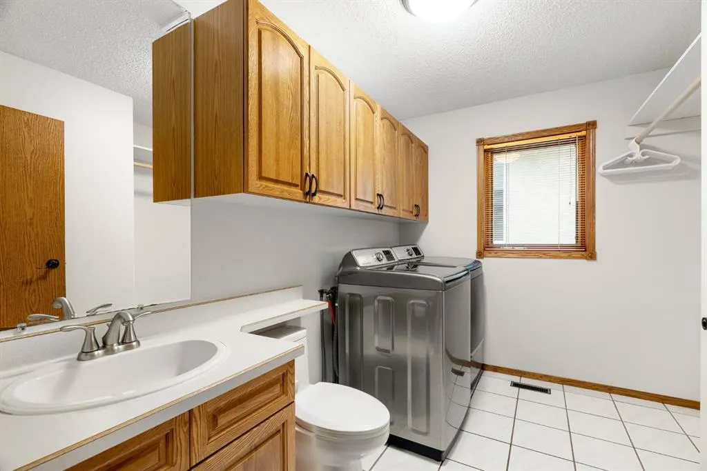 289 Ball Place