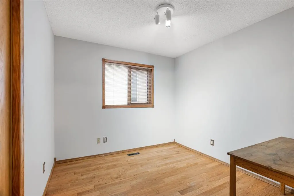 289 Ball Place