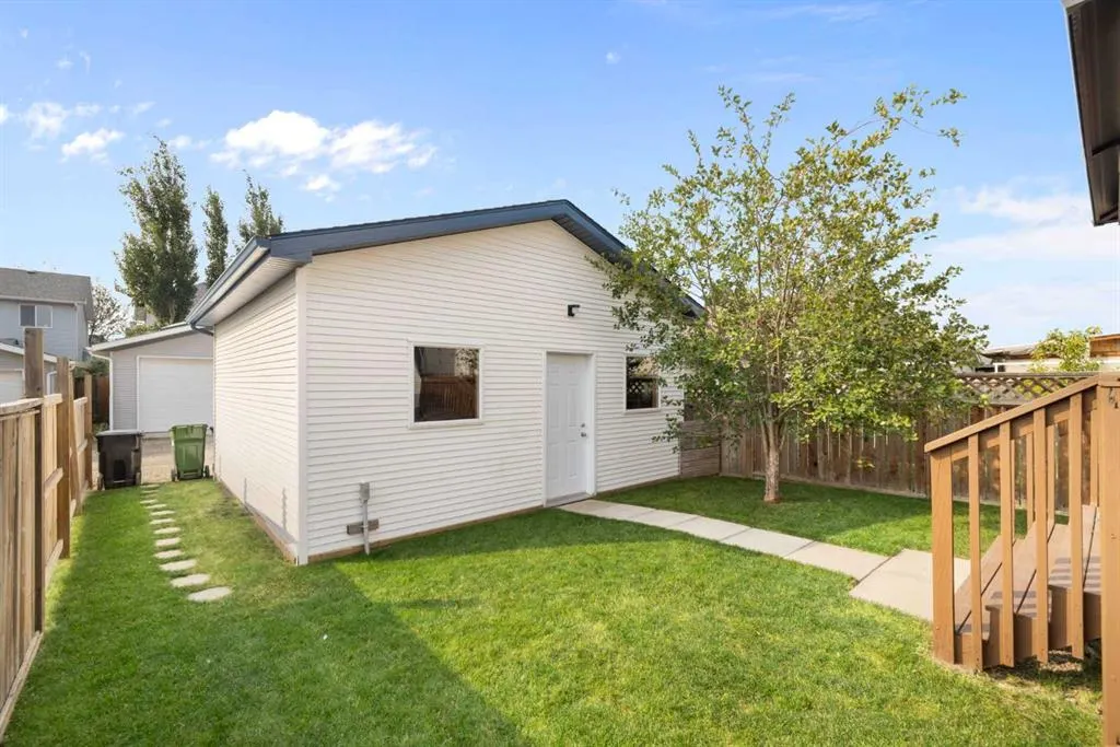 35 Royal Birch Road NW
