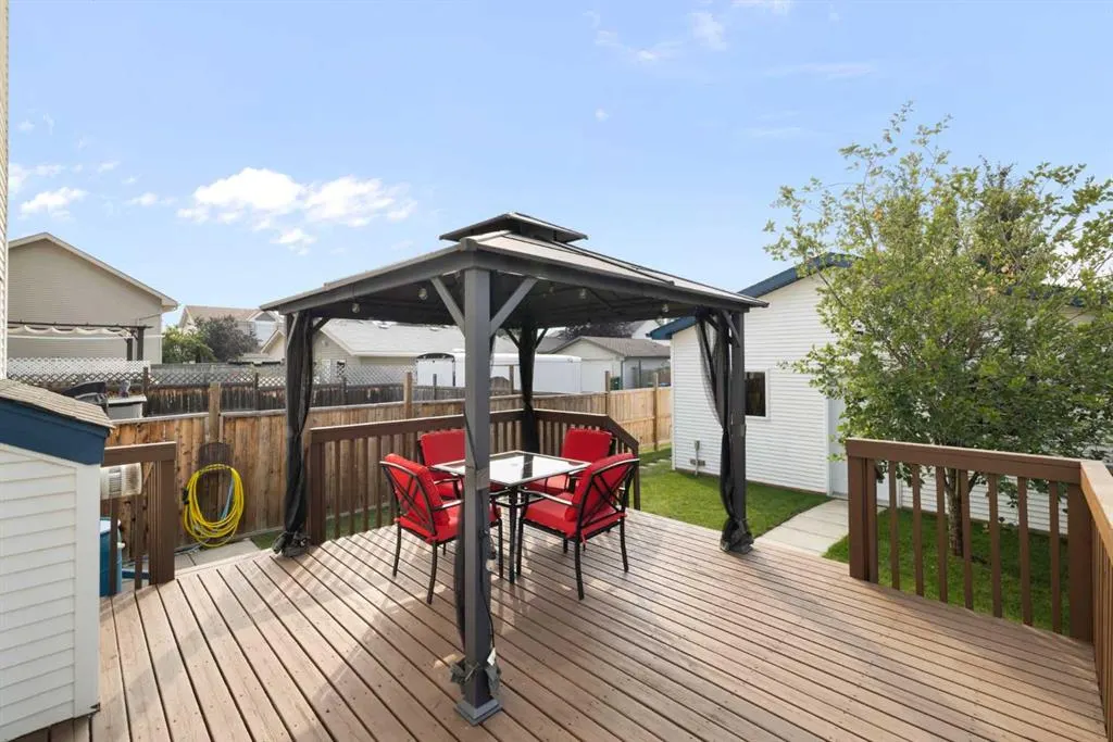 35 Royal Birch Road NW