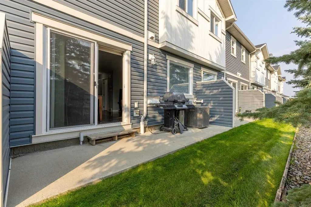 225 Silkstone Road W, #2