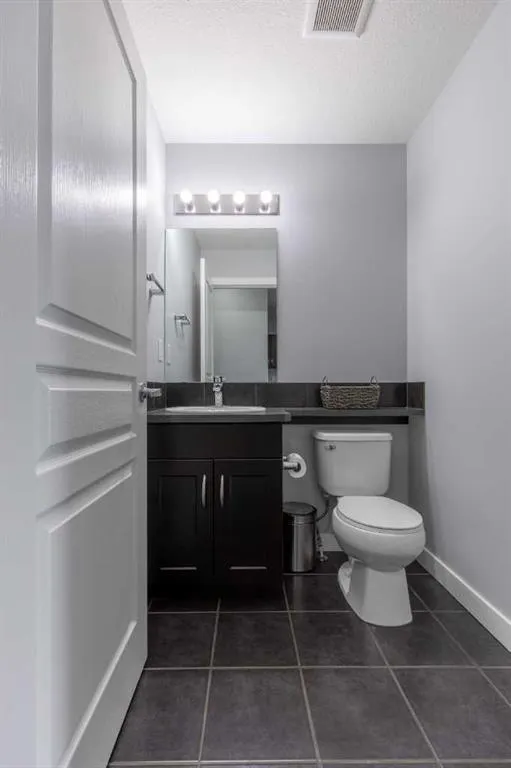 225 Silkstone Road W, #2