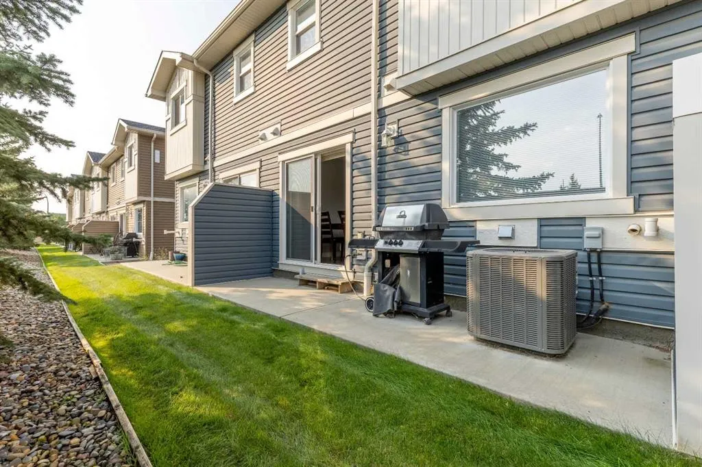 225 Silkstone Road W, #2