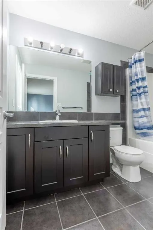 225 Silkstone Road W, #2