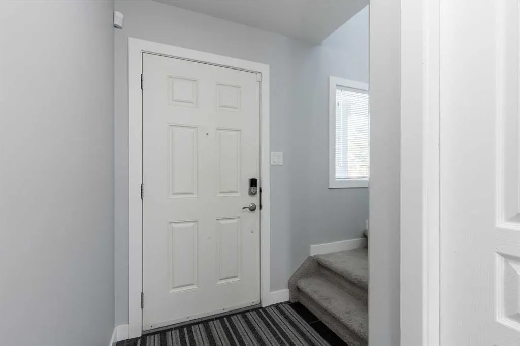 225 Silkstone Road W, #2