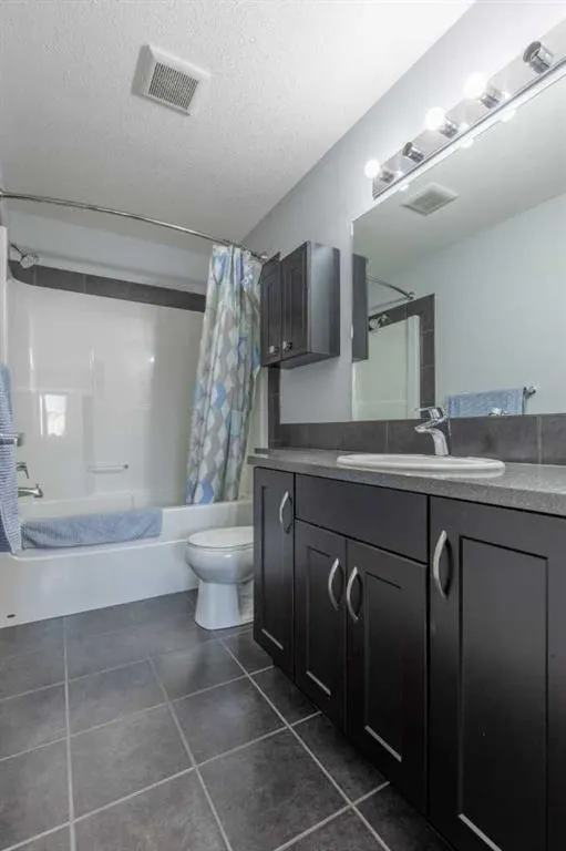 225 Silkstone Road W, #2