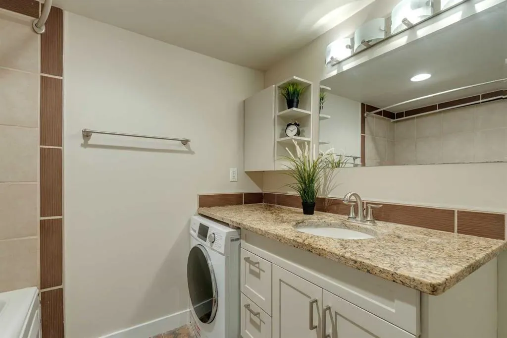 515 57 Avenue SW, #102