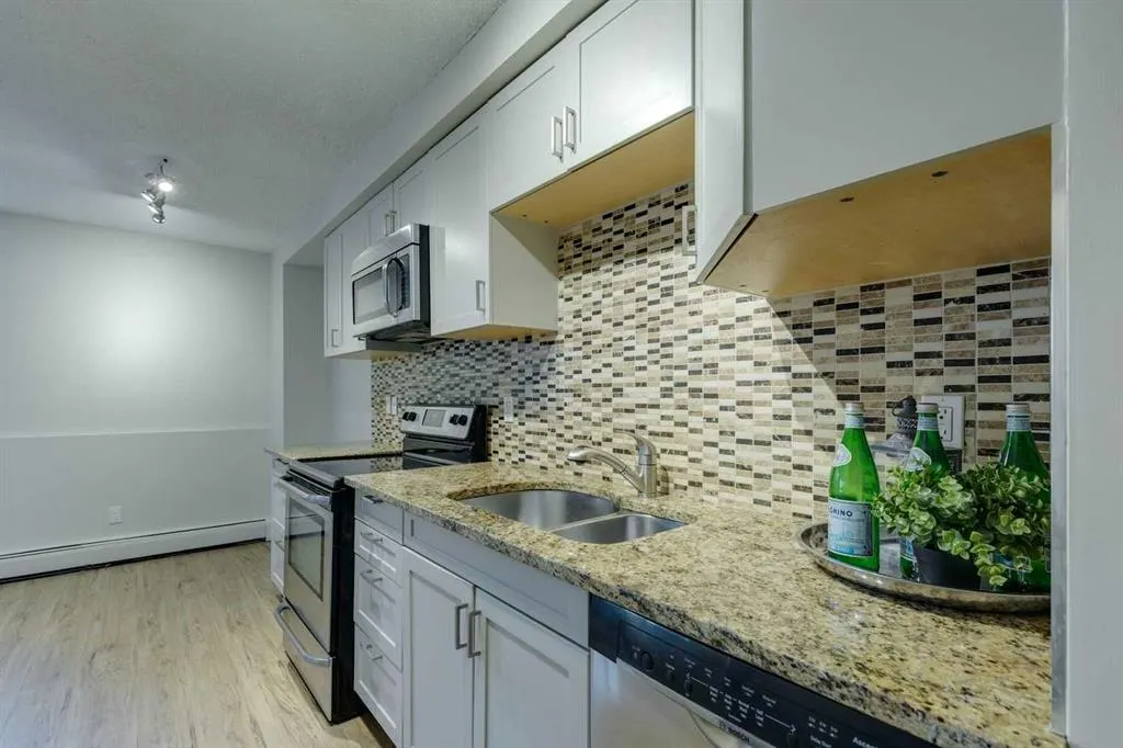 515 57 Avenue SW, #102