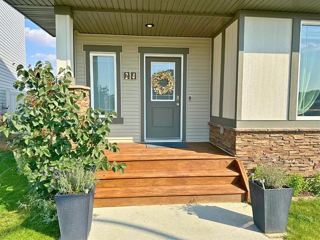 214 Truant Crescent