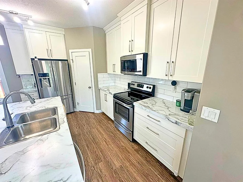 214 Truant Crescent