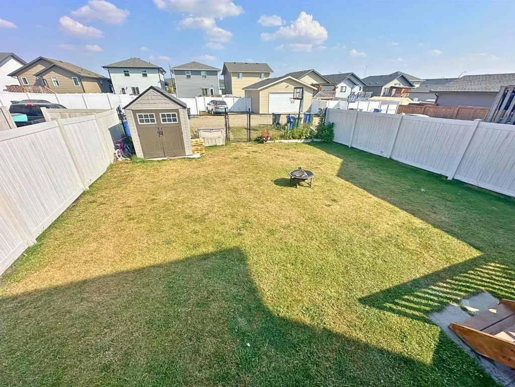 214 Truant Crescent